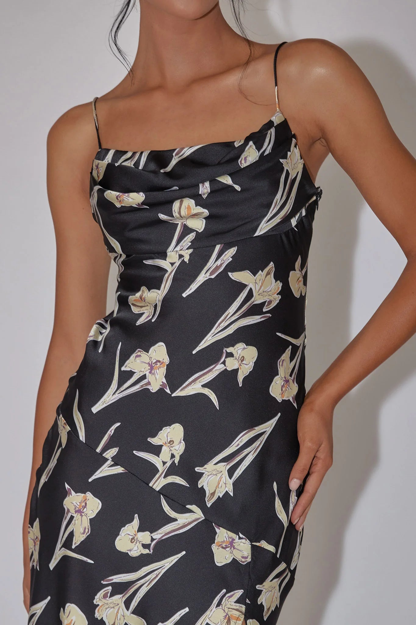 Well Versed Pleated Bust Front Split Dress Orchid Black
